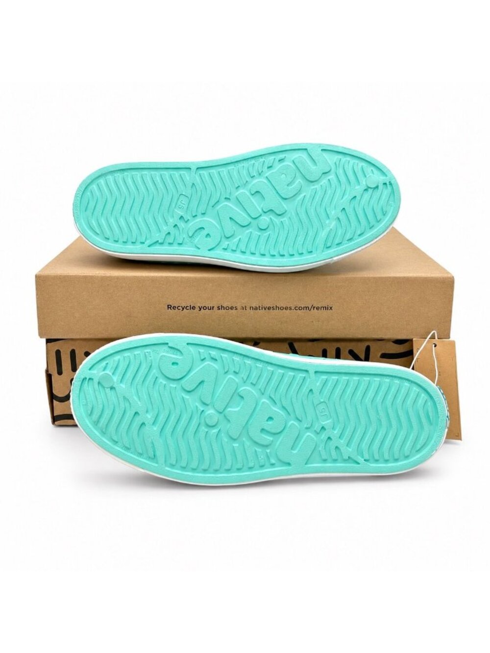 Native Shoes Jefferson Hydrangea Blue Shell White Kids Slip On Water Shoes J5 - Picture 6 of 7